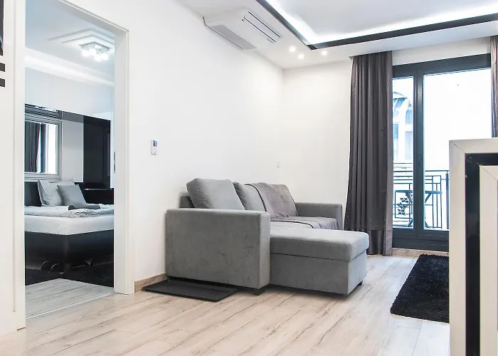 Chill \'N\' Joy Boutique Suites